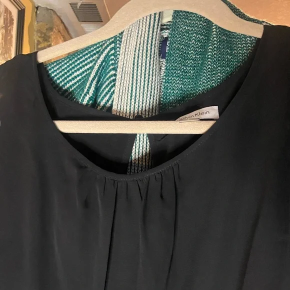 Calvin Klein sleeveless cocktail dress - Picture 4 of 10